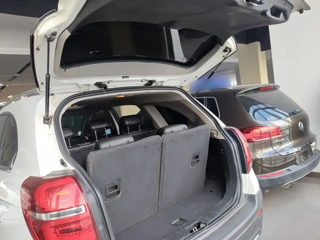 Chevrolet Captiva 2016 — фото 19