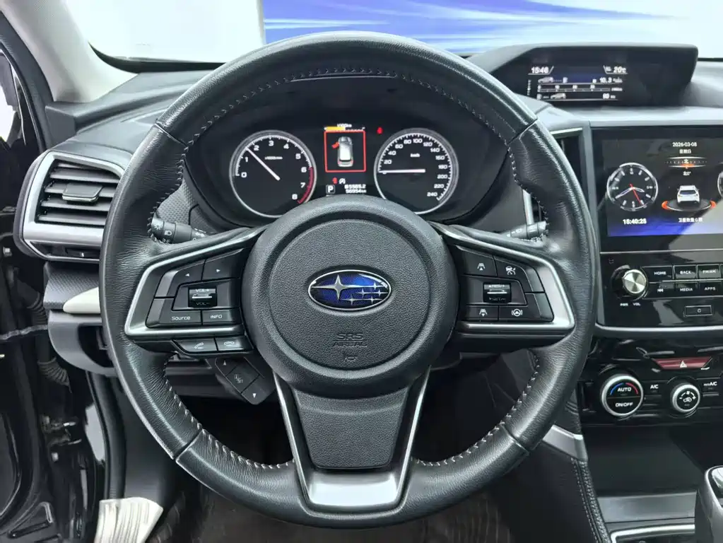 Subaru Forester 2022 — фото 8