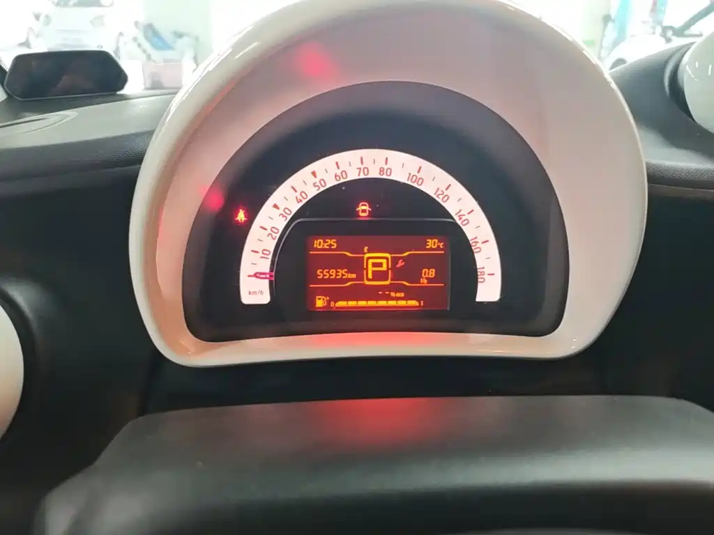 smart fortwo 2016 — фото 12
