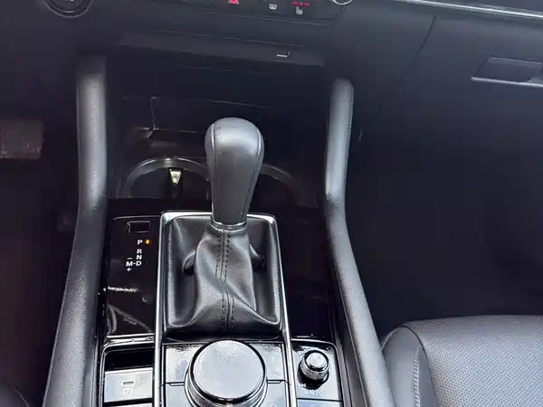Mazda 3 Axela 2023