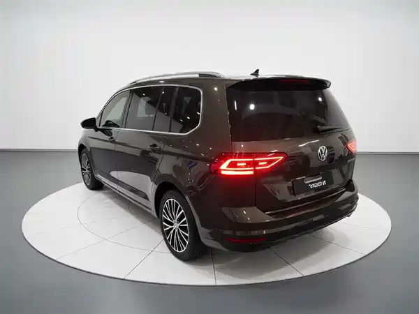 Volkswagen Touran 2016