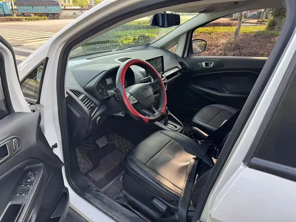 Ford Ecosport 2018 — фото 8