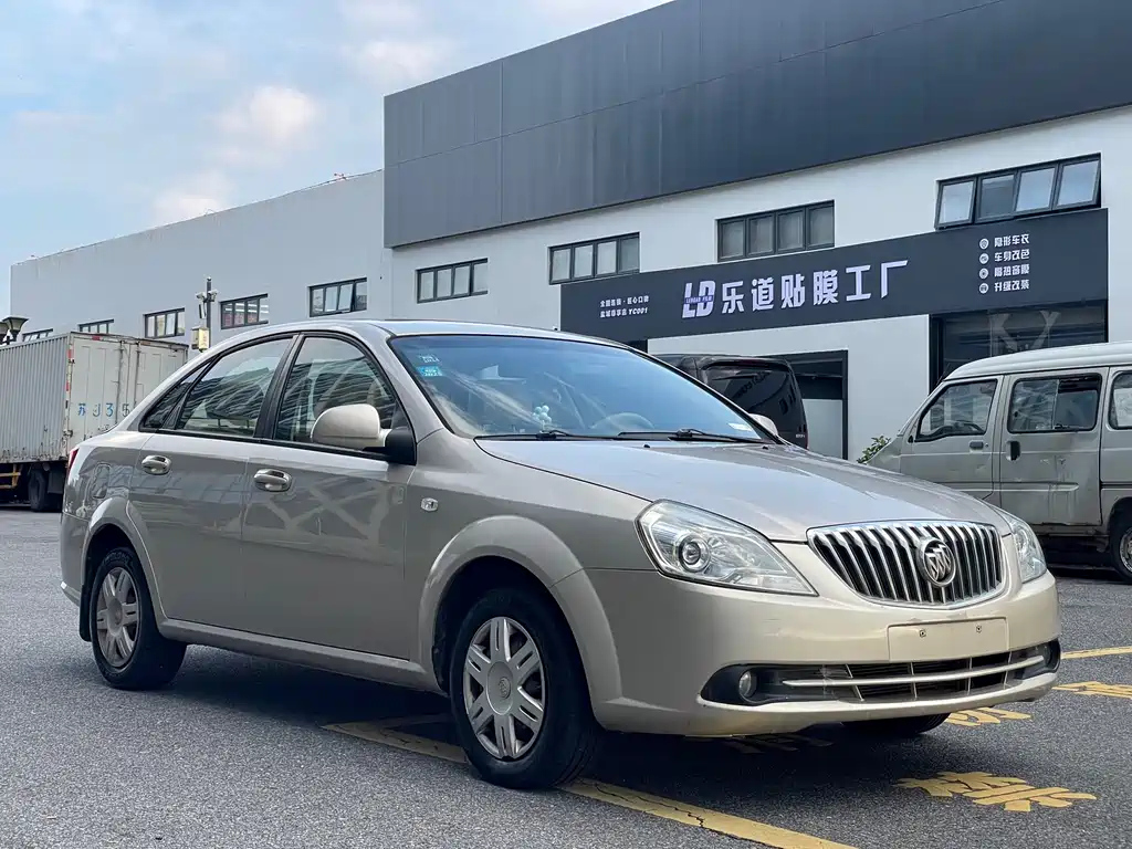 Buick Excelle 2013
