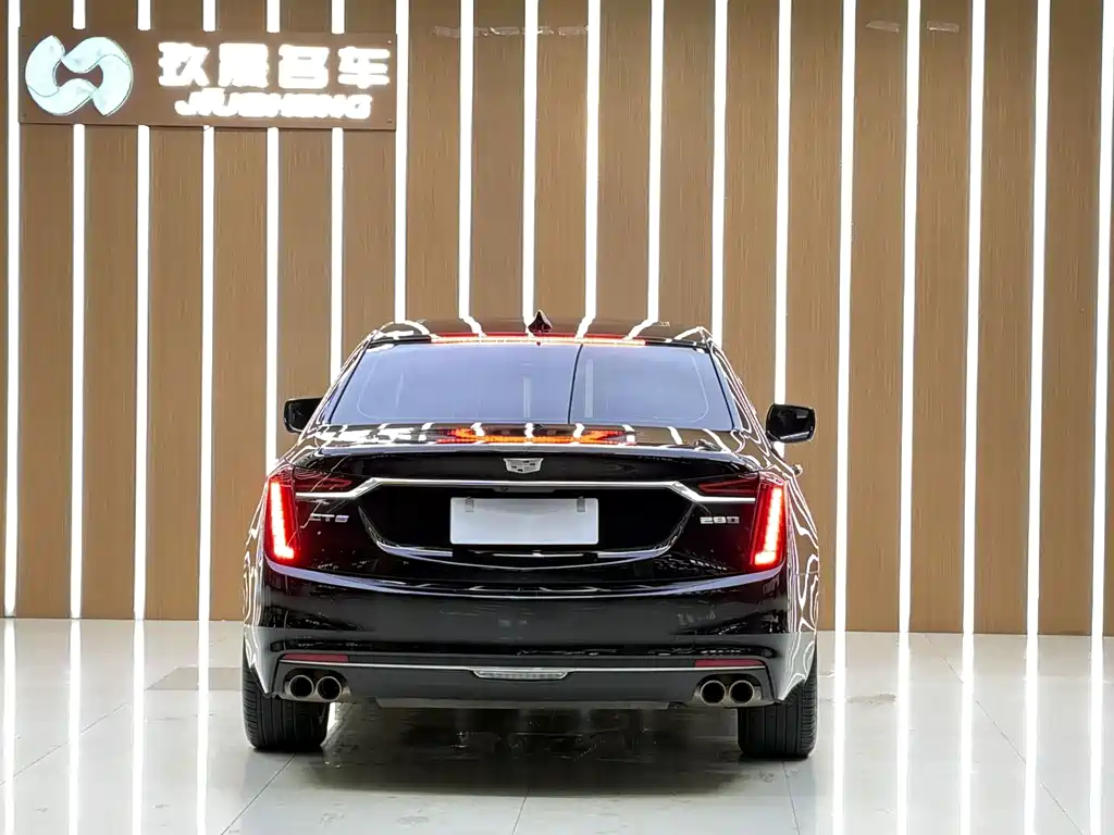 Cadillac CT6 2022 — фото 20