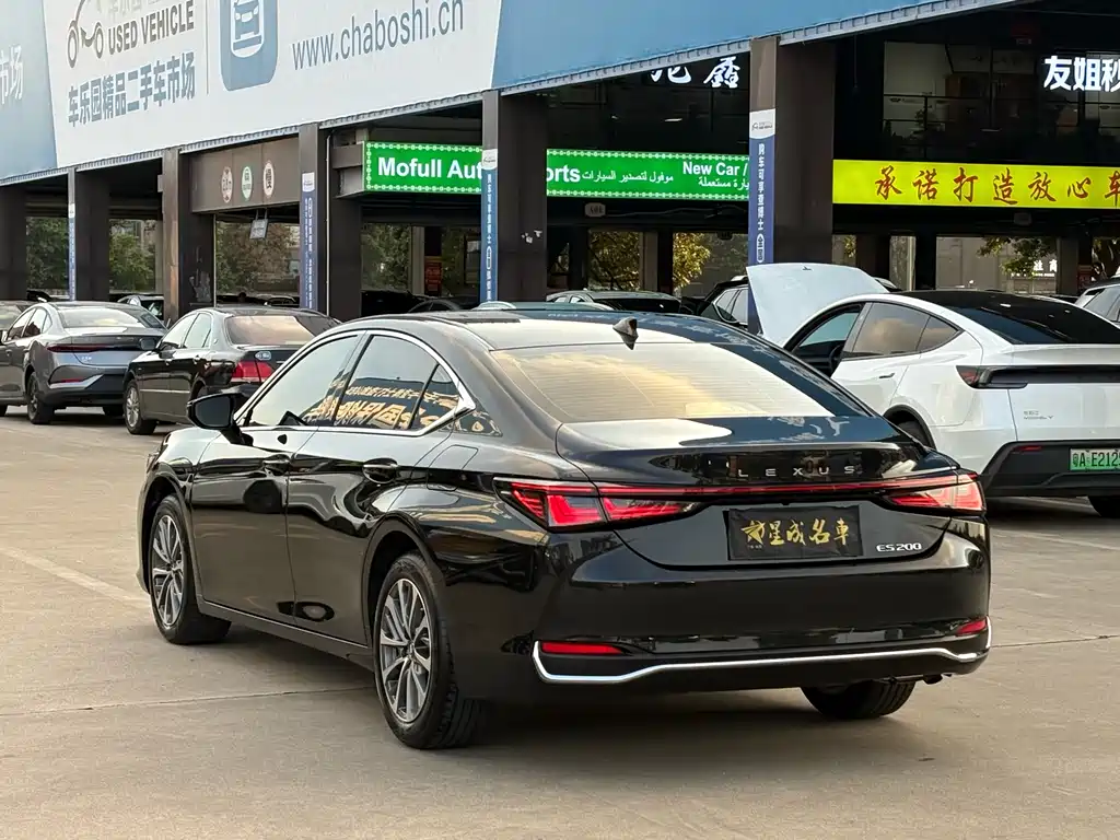 Lexus ES 2025 — фото 19