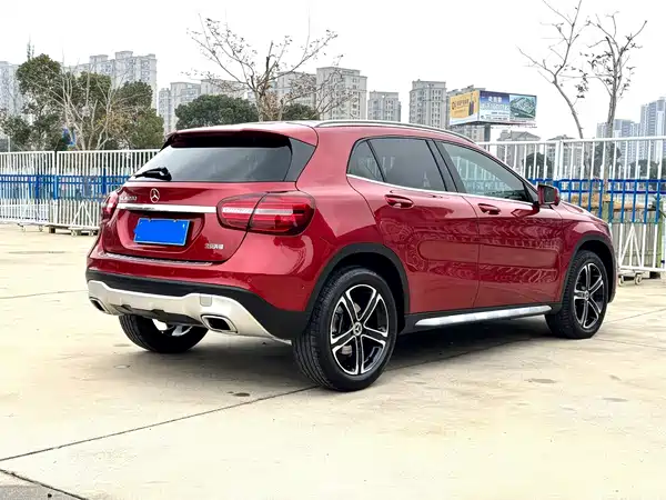 Mercedes-Benz GLA 2019