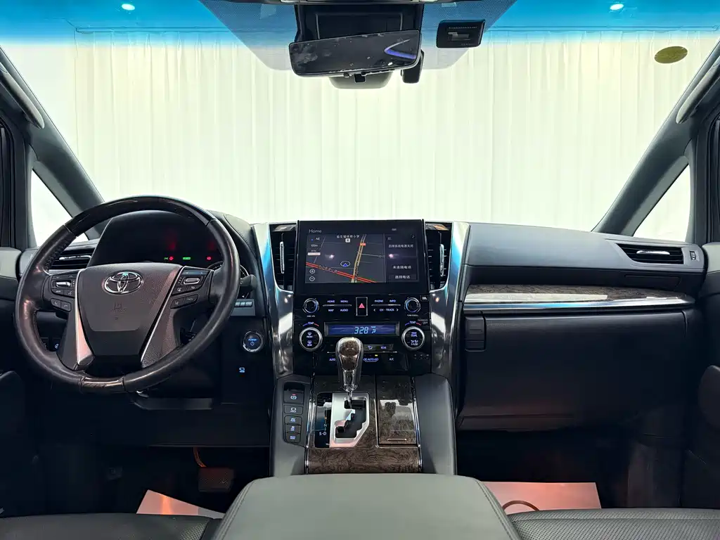 Toyota Alphard 2021 — фото 8