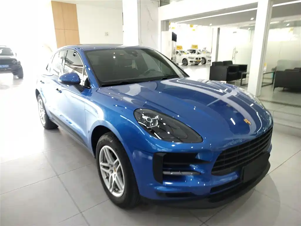 Porsche Macan 2019 — фото 22