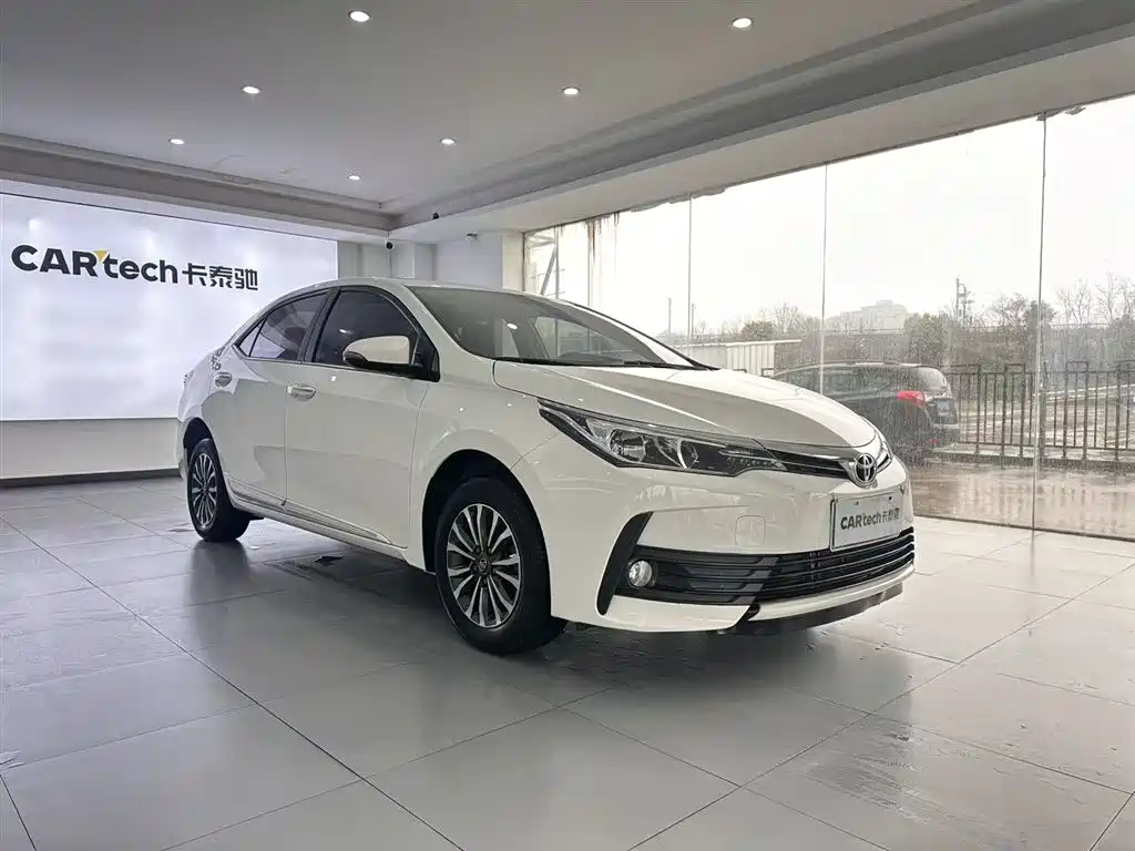 Toyota Corolla 2019 — фото 2