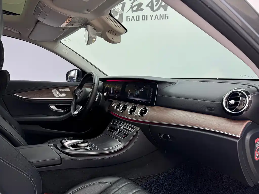 Mercedes-Benz E-Class 2017 — фото 14