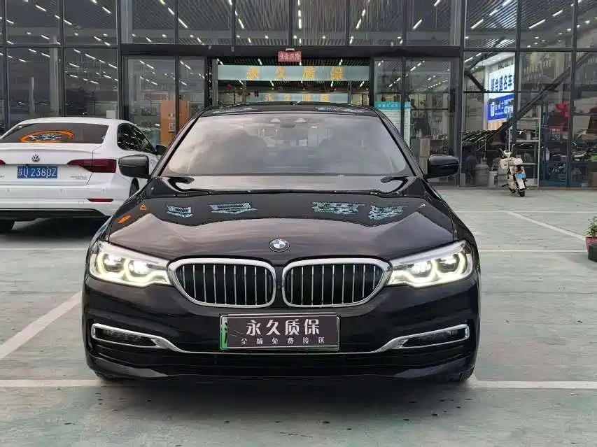 BMW 5 Series New Energy 2018 — фото 2