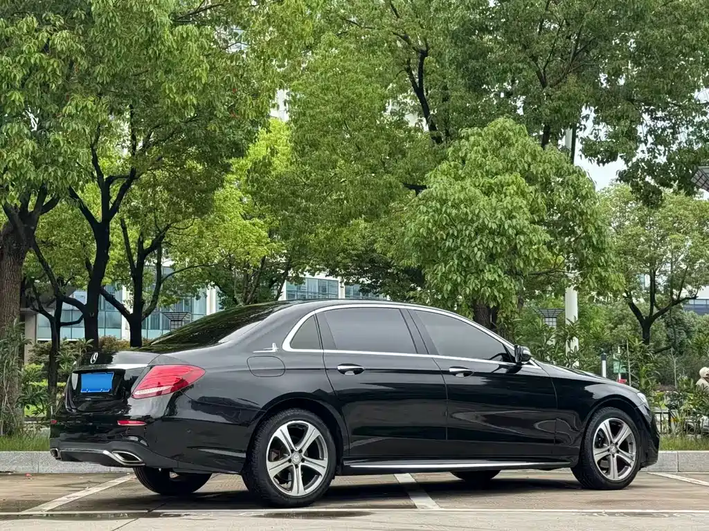 Mercedes-Benz E-Class 2017