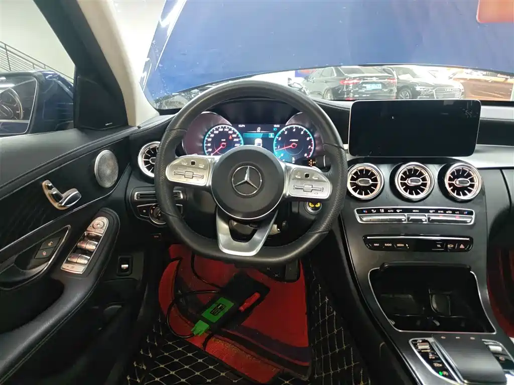 Mercedes-Benz C-Class 2020 — фото 11