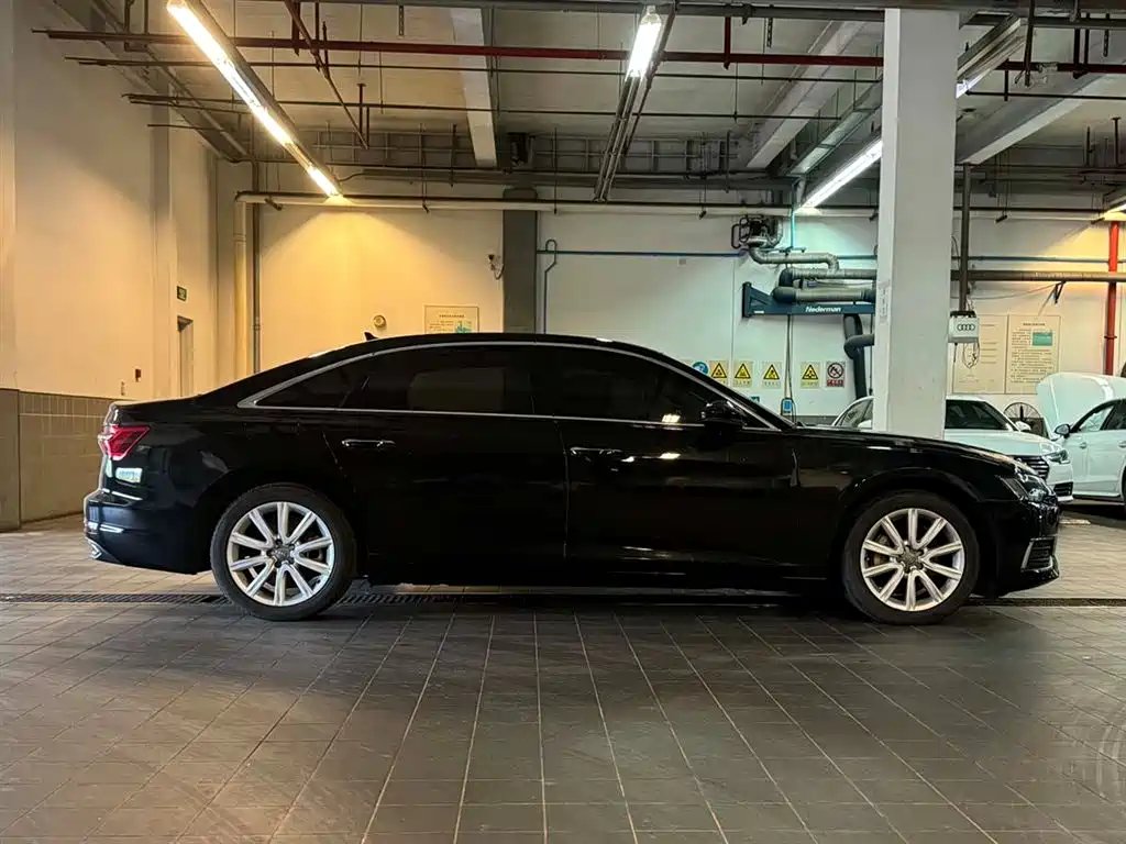 Audi A6L 2021