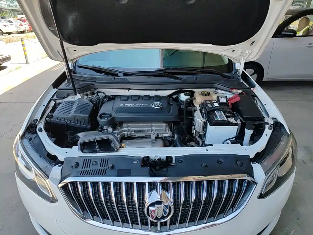 Buick Excelle 2017 — фото 20
