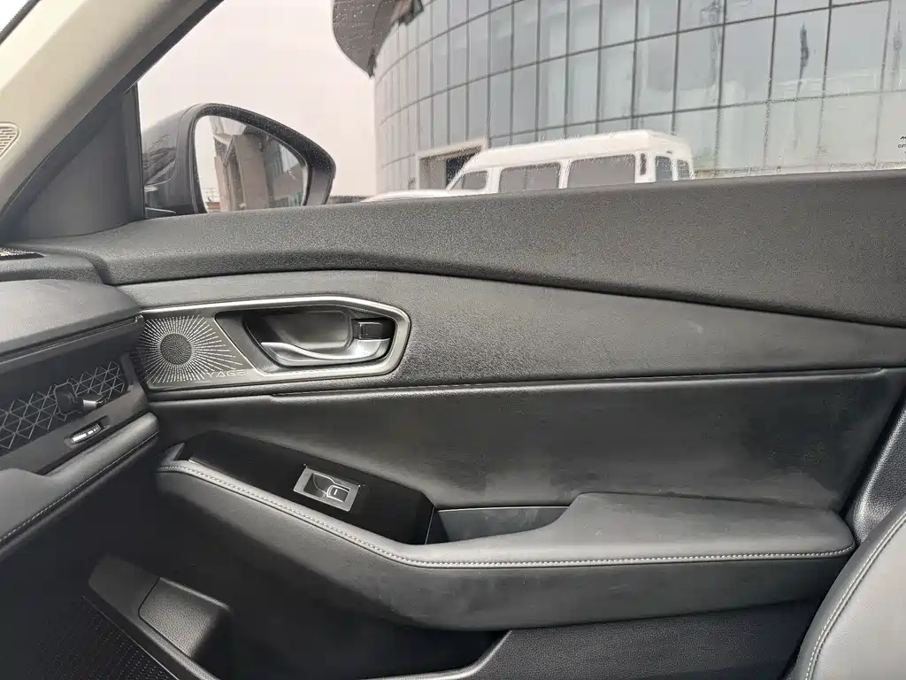 Honda Accord 2024 — фото 12