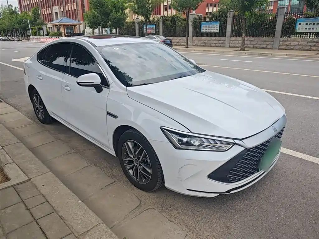 BYD Qin PLUS 2023 — фото 4