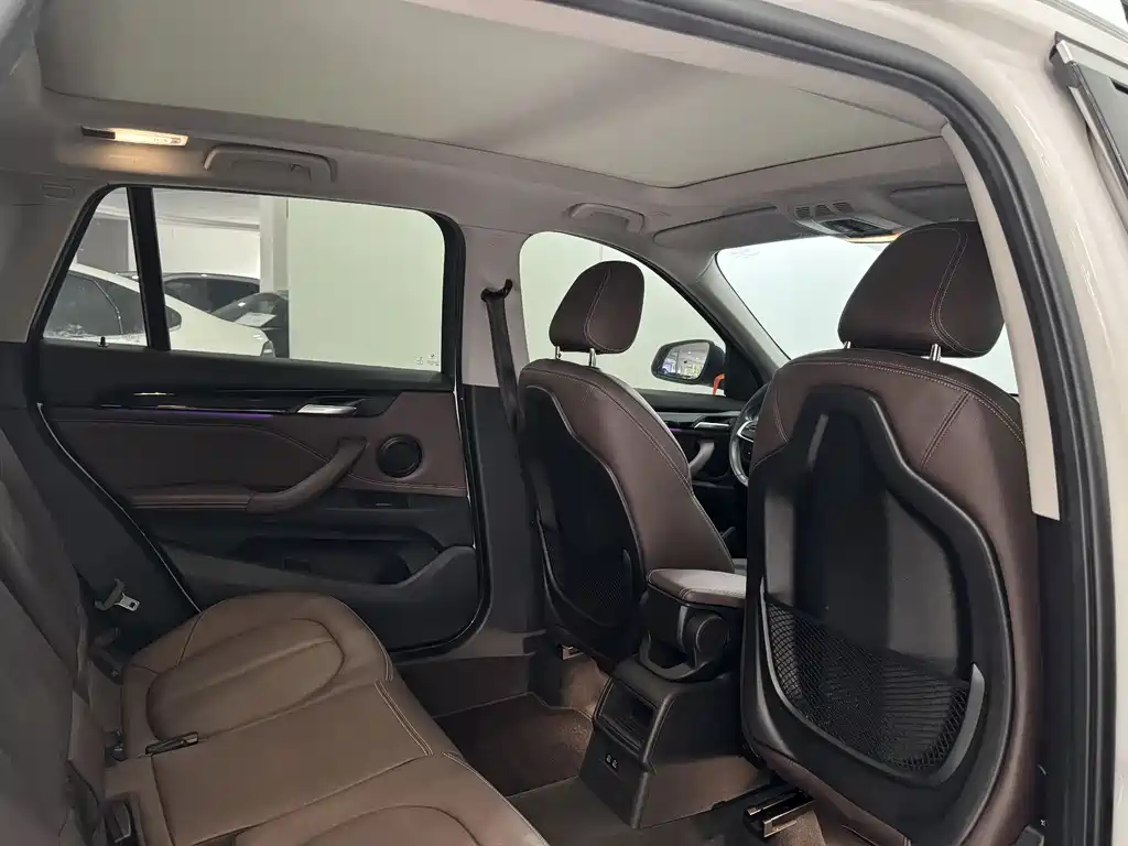 BMW X1 2020 — фото 14