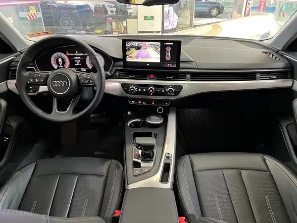 Audi A4L 2020
