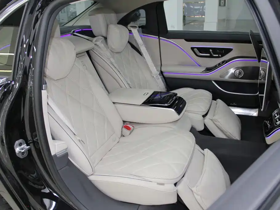 Mercedes-Benz Maybach S-Class 2025 — фото 11