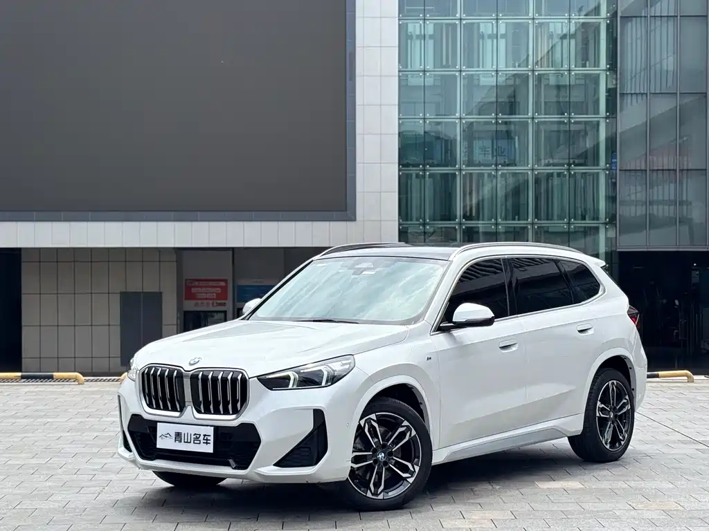 BMW X1 2023 — фото 1
