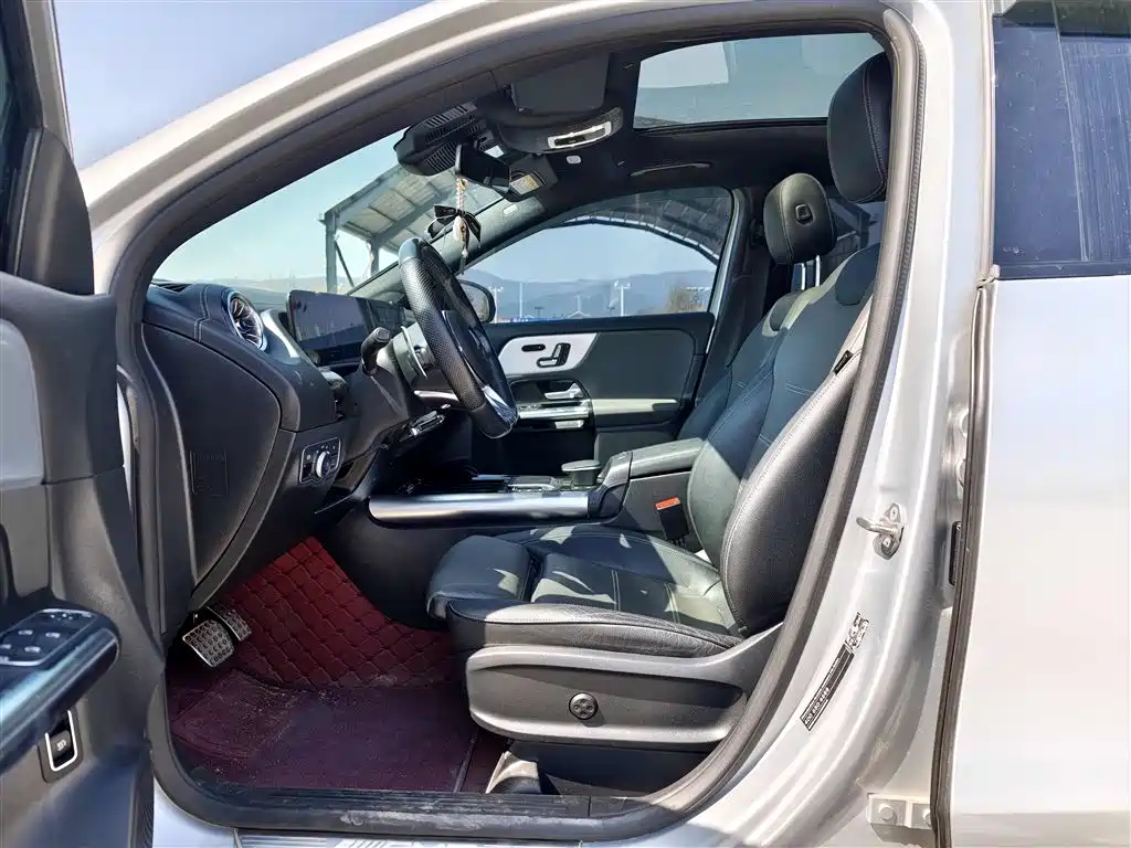 Mercedes-Benz GLA AMG 2022 — фото 4