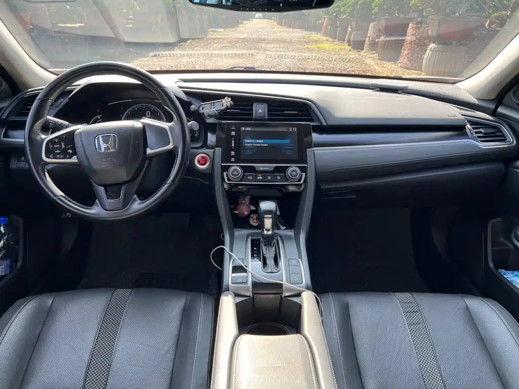 Honda Civic 2021 — фото 17