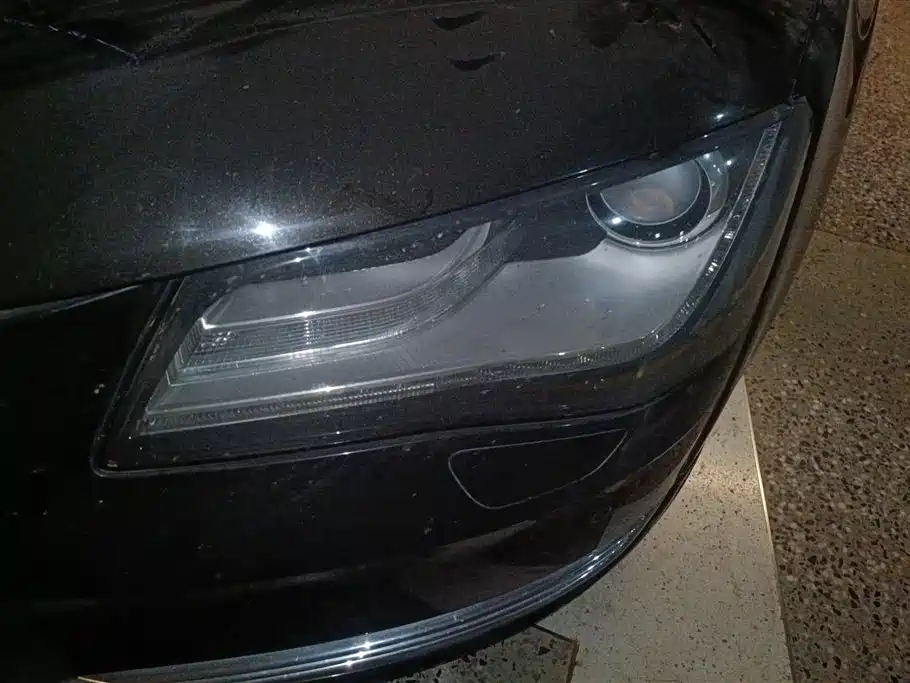 Audi A8 2012