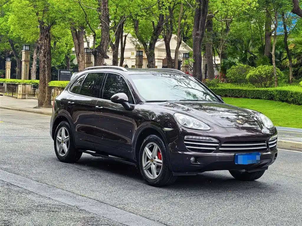 Porsche Cayenne 2014 — фото 3