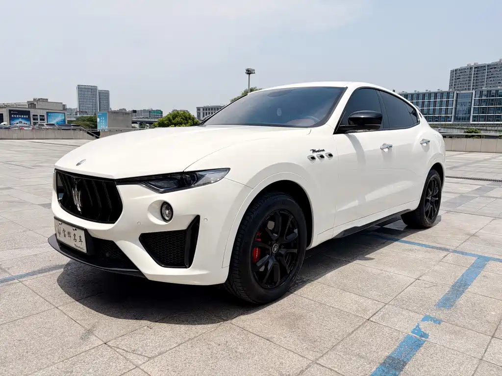 Maserati Levante 2021 — фото 1
