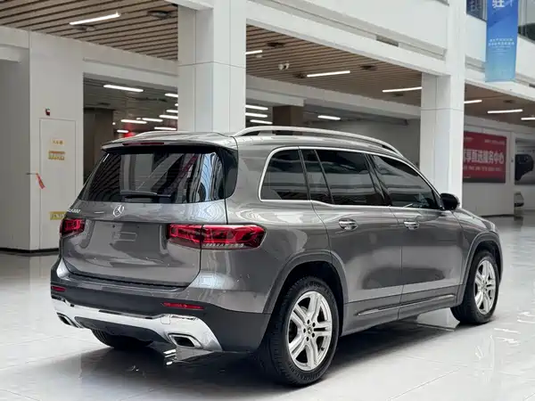 Mercedes-Benz GLB 2021