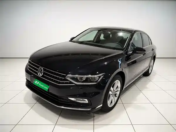 Volkswagen Magotan 2025