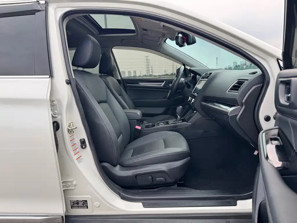 Subaru Outback 2018 — фото 22