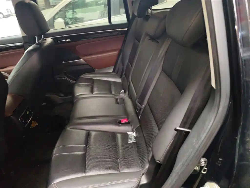 GAC Motor Trumpchi GS8 2018 — фото 17