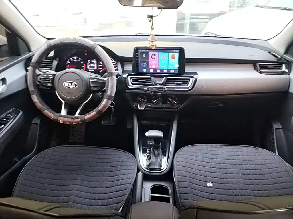 Kia Forte 2022 — фото 10