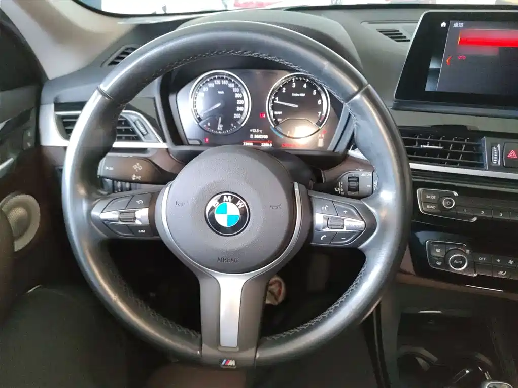 BMW X1 2021 — фото 11