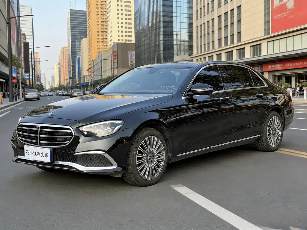 Mercedes-Benz E-Class 2022 — фото 1
