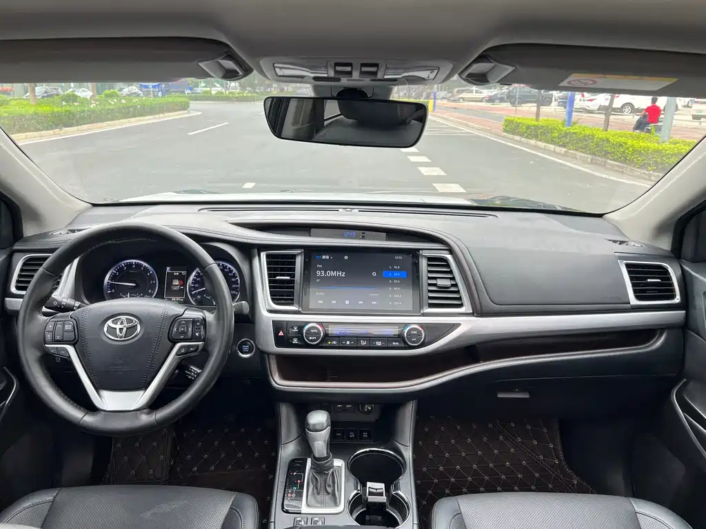 Toyota Highlander 2021 — фото 19