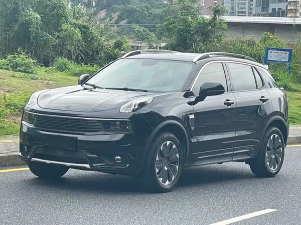 Lynk & Co 01 EM-P 2018