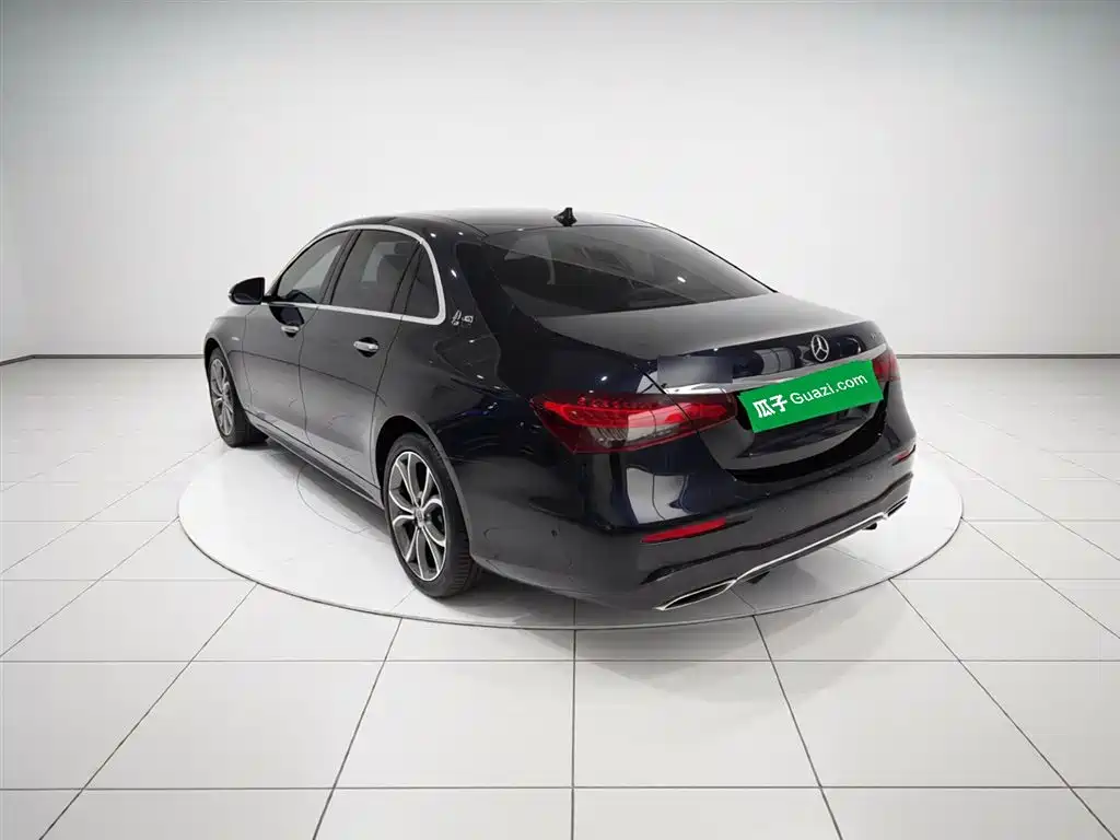 Mercedes-Benz E-Class 2023 — фото 9