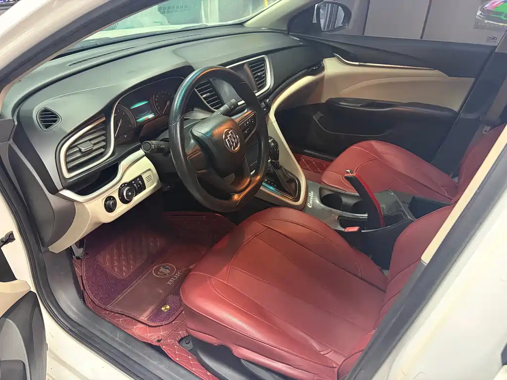 Buick Excelle 2015 — фото 3