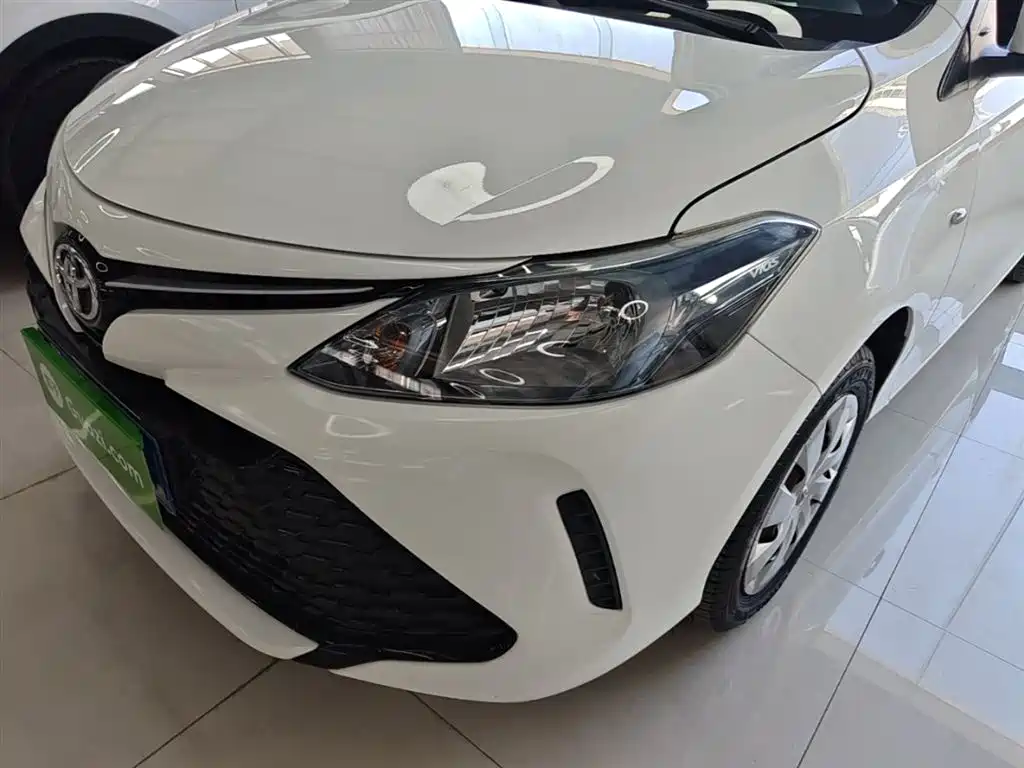 Toyota Vios FS 2018 — фото 24