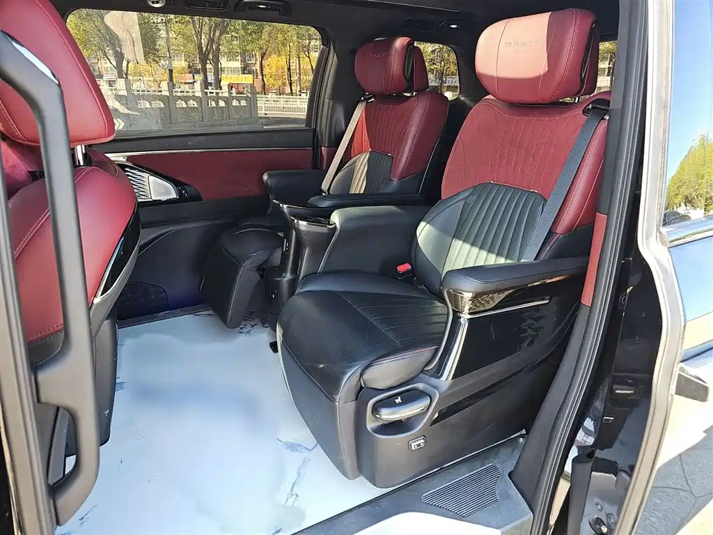 GAC Motor Trumpchi M8 2023 — фото 13