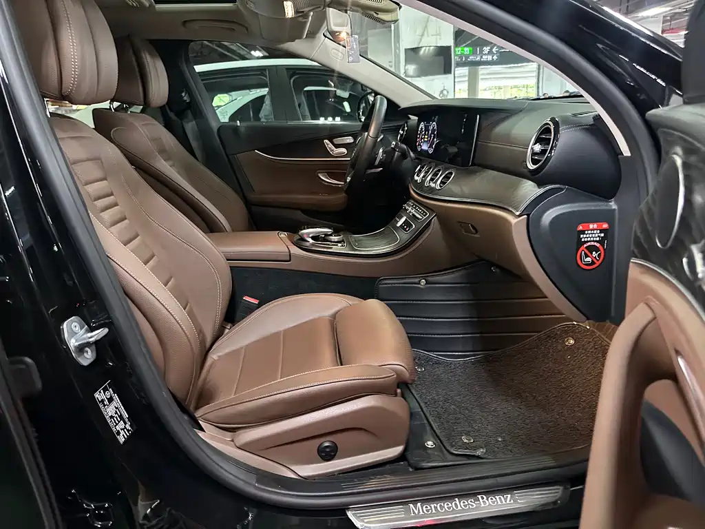 Mercedes-Benz E-Class 2018 — фото 14