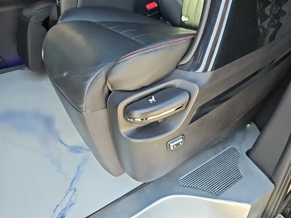 GAC Motor Trumpchi M8 2023 — фото 19