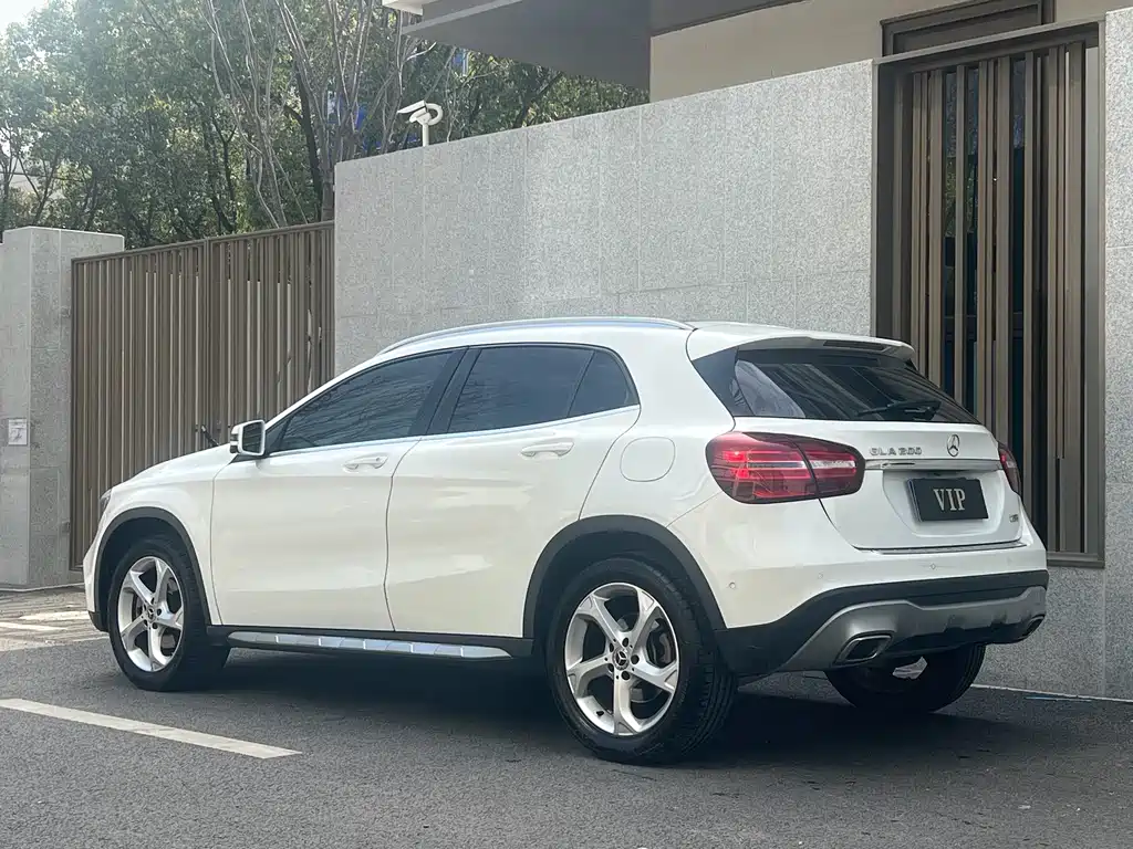 Mercedes-Benz GLA 2019 — фото 4