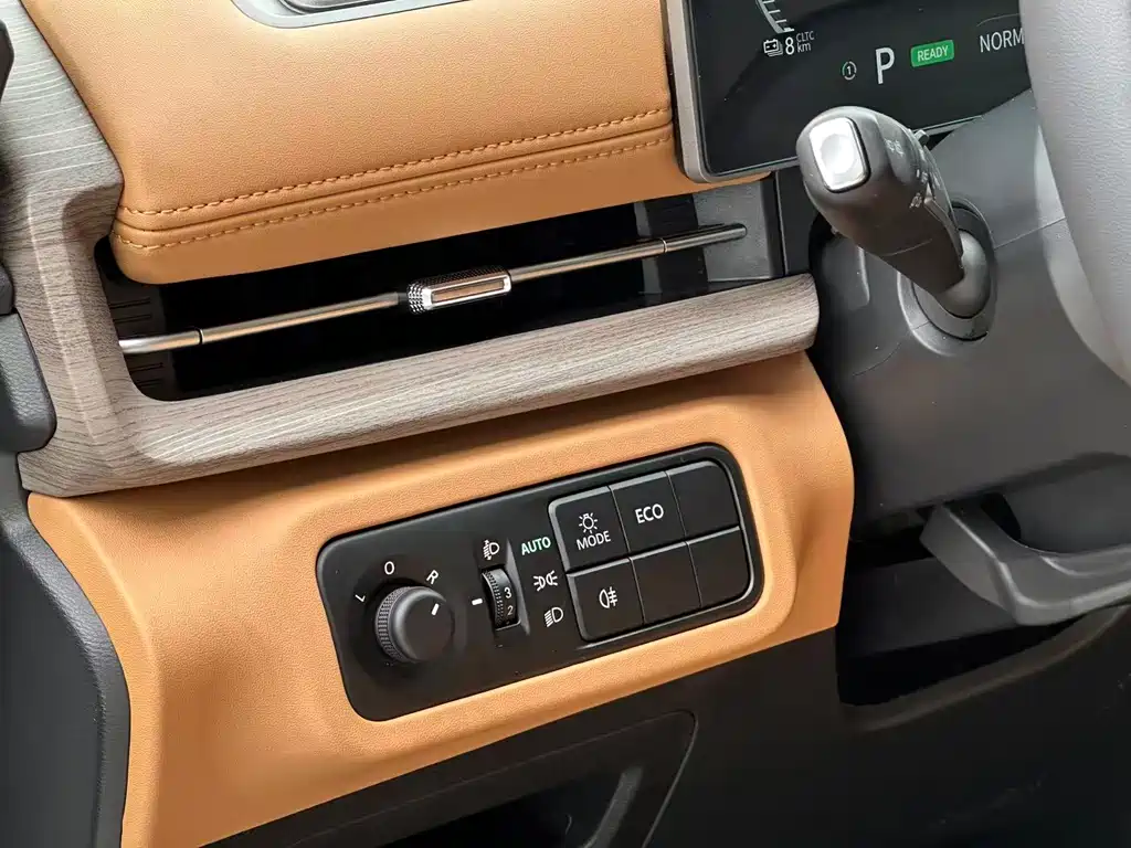 Maxus G50 Plug-In Hybrid 2025 — фото 18