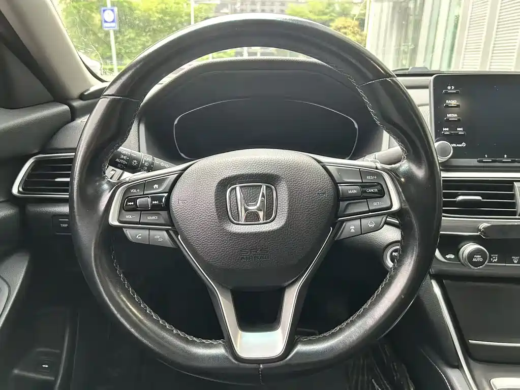 Honda Accord 2020 — фото 11