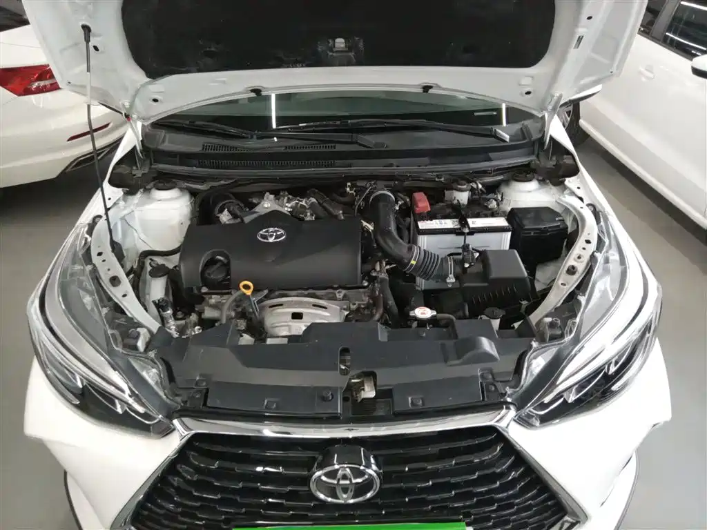 Toyota Yaris L 2022 — фото 20