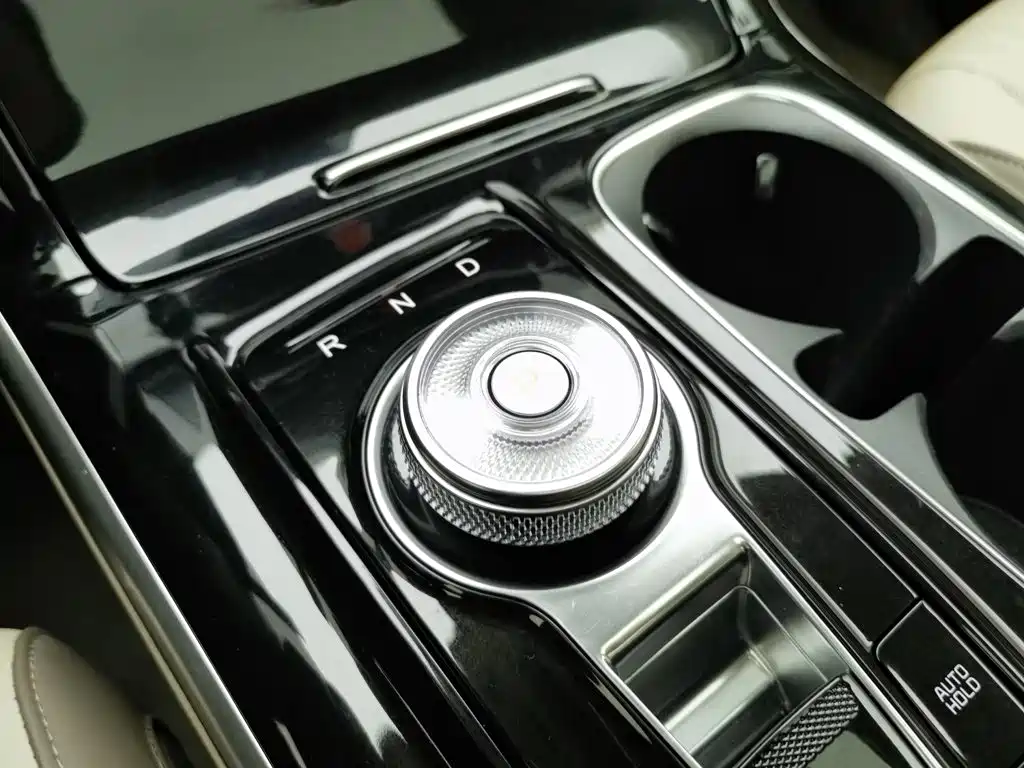 Kia Carnival 2022 — фото 13